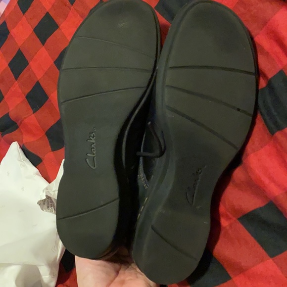 Clarks boots - Picture 3 of 5